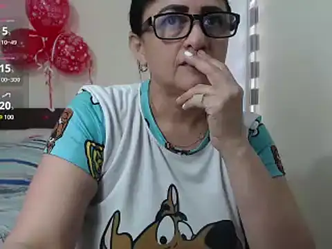ISABEEL SOFIA01 online show from February 18, 2025, 9:31 pm