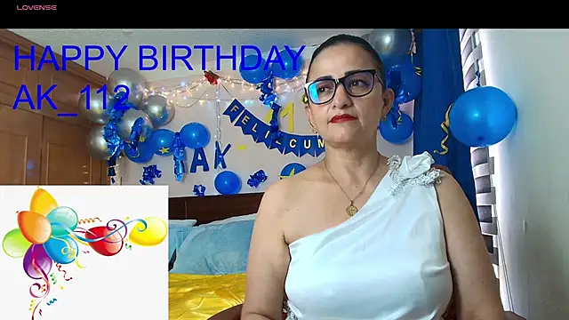Snapshot of ISABEEL_SOFIA01 chatting on May 23, 2026, 7:24 pm ISABEEL SOFIA01 online show from May 23, 2026, 7:24 pm