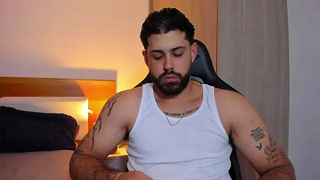 Snapshot of Justyn_Torres chatting on March 5, 2025, 9:26 pm Justyn Torres online show from March 5, 2025, 9:26 pm