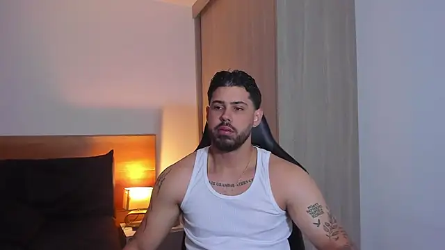 Snapshot of Justyn_Torres chatting on December 8, 2024, 6:17 pm Justyn Torres online show from December 8, 2024, 6:17 pm