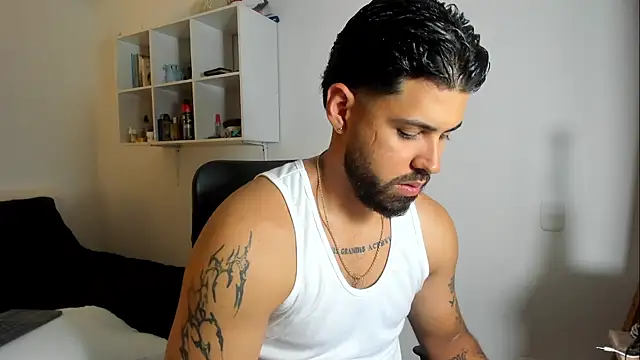 Justyn Torres online show from March 2, 2026, 12:01 pm