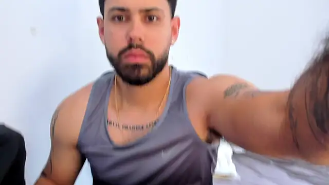 Snapshot of Justyn_Torres chatting on October 29, 2025, 1:43 pm Justyn Torres online show from October 29, 2025, 1:43 pm