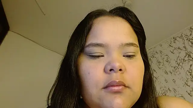 sexychubby    online show from October 15, 2025, 5:10 pm