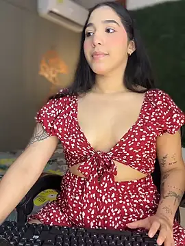 Snapshot of Amandanauty chatting on November 25, 2025, 5:52 am Amandanauty online show from November 25, 2025, 5:52 am