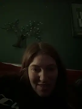 Snapshot of Angelk43 chatting on November 30, 2025, 9:21 am Angelk43 online show from November 30, 2025, 9:21 am