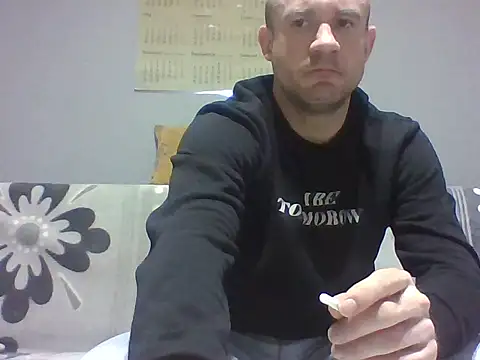 Snapshot of aroj95 chatting on March 11, 2026, 11:10 pm aroj95 online show from March 11, 2026, 11:10 pm
