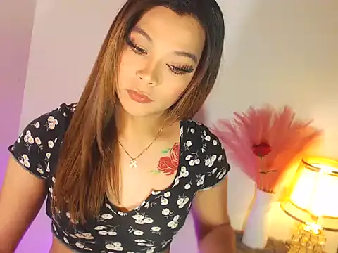 MajesticKitana online show from December 4, 2025, 5:06 am