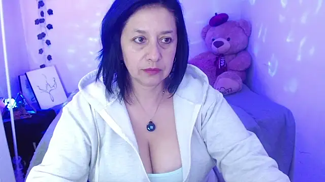 Snapshot of camilalatti chatting on October 8, 2025, 11:49 pm camilalatti online show from October 8, 2025, 11:49 pm