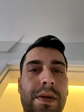 Snapshot of Emre-34 chatting on December 22, 2025, 8:58 am Emre-34 online show from December 22, 2025, 8:58 am