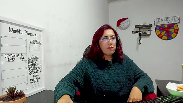 Snapshot of Scarlett_Sen chatting on December 19, 2024, 1:07 pm Scarlett Sen online show from December 19, 2024, 1:07 pm