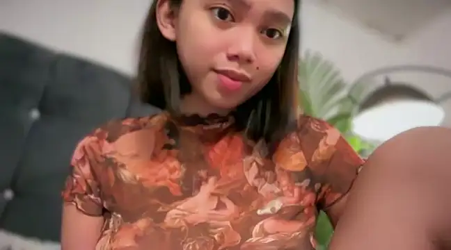 Snapshot of GenesisCastillano chatting on March 13, 2025, 5:18 pm GenesisCastillano online show from March 13, 2025, 5:18 pm