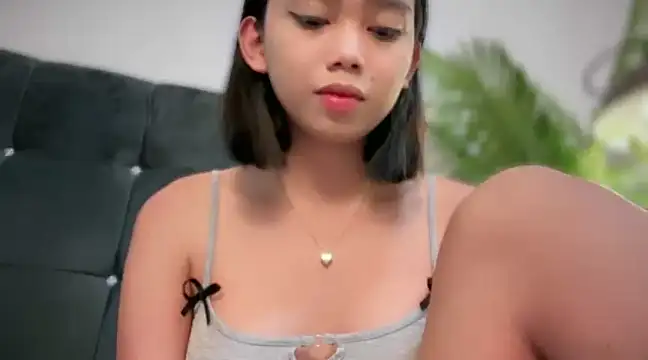 Snapshot of GenesisCastillano chatting on March 9, 2025, 3:38 pm GenesisCastillano online show from March 9, 2025, 3:38 pm