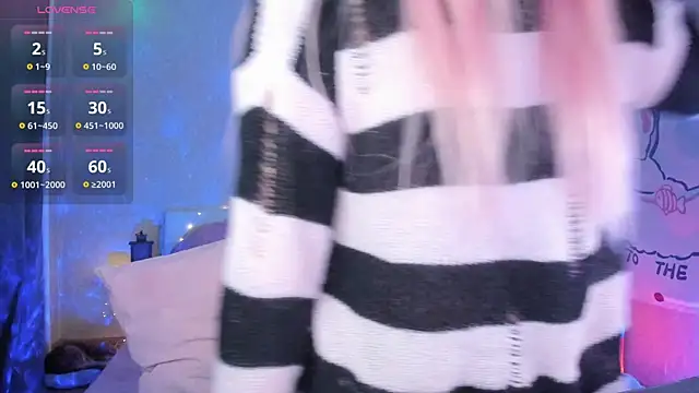 Snapshot of Misty_Shadow chatting on October 20, 2025, 9:26 pm Misty Shadow online show from October 20, 2025, 9:26 pm