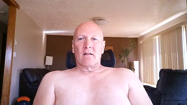 Snapshot of BasicAnt chatting on May 19, 2026, 3:19 pm BasicAnt online show from May 19, 2026, 3:19 pm
