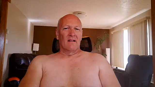 Snapshot of BasicAnt chatting on June 9, 2026, 3:02 pm BasicAnt online show from June 9, 2026, 3:02 pm