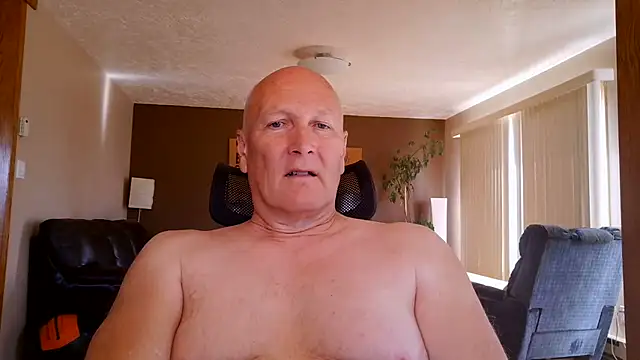 Snapshot of BasicAnt chatting on June 23, 2026, 2:48 pm BasicAnt online show from June 23, 2026, 2:48 pm