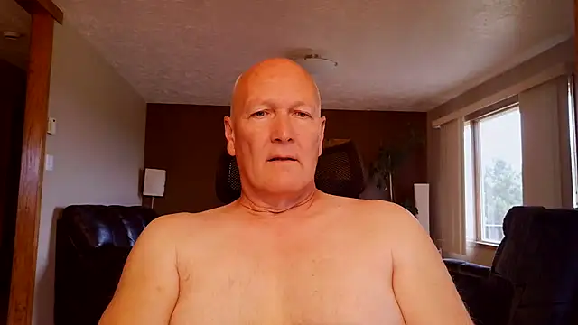 Snapshot of BasicAnt chatting on July 7, 2026, 2:42 pm BasicAnt online show from July 7, 2026, 2:42 pm