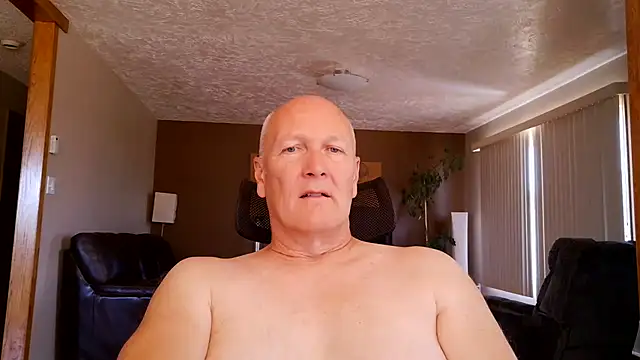 Snapshot of BasicAnt chatting on July 16, 2026, 6:38 pm BasicAnt online show from July 16, 2026, 6:38 pm