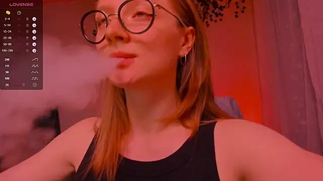 Snapshot of mollytuck chatting on October 17, 2025, 3:14 pm mollytuck online show from October 17, 2025, 3:14 pm