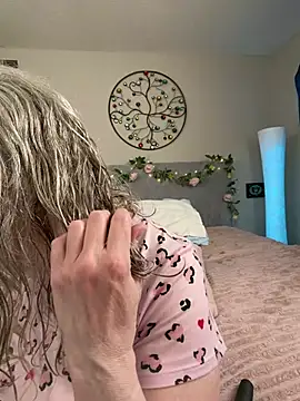 Kaitlyn Winters online show from February 17, 2026, 7:16 am