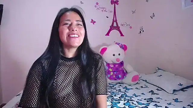 Snapshot of hanna_girl21 chatting on April 24, 2026, 1:46 pm hanna girl21 online show from April 24, 2026, 1:46 pm