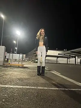 Snapshot of HopeHeaven chatting on February 1, 2025, 9:19 pm HopeHeaven online show from February 1, 2025, 9:19 pm