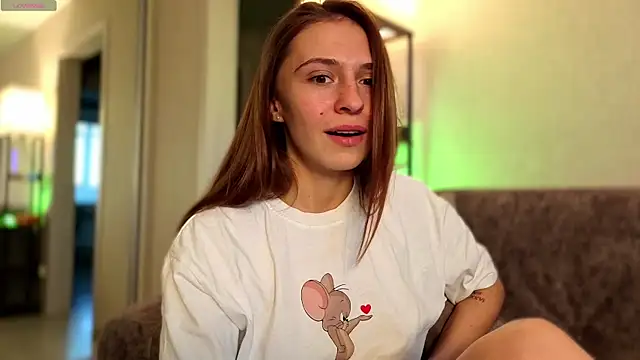 LovelyKatea online show from October 20, 2025, 12:17 pm