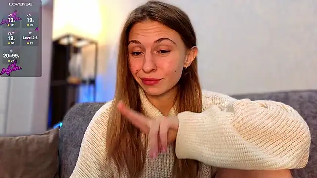 LovelyKatea online show from October 7, 2025, 2:18 pm