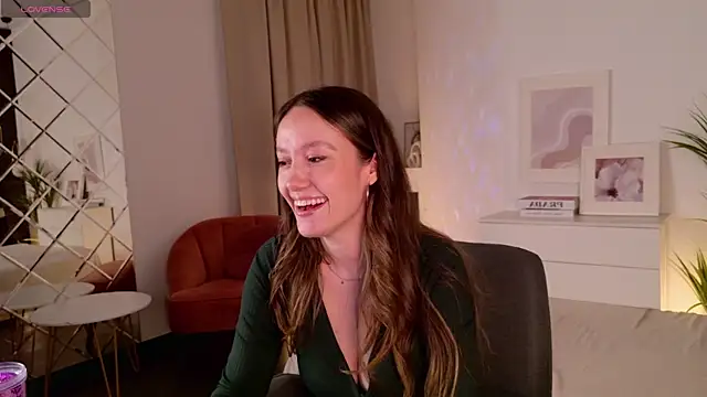 AgnesGoddess online show from May 7, 2026, 11:30 pm