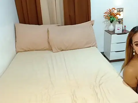 Snapshot of QueenVersa chatting on February 27, 2026, 11:59 pm QueenVersa online show from February 27, 2026, 11:59 pm