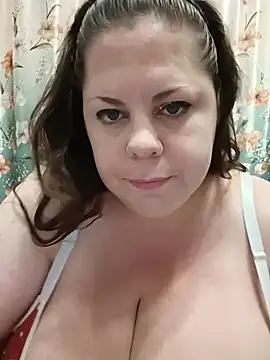 Snapshot of Ginabig chatting on June 12, 2026, 2:42 am Ginabig online show from June 12, 2026, 2:42 am