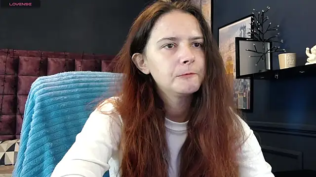 iris nikhols online show from July 15, 2026, 1:23 am