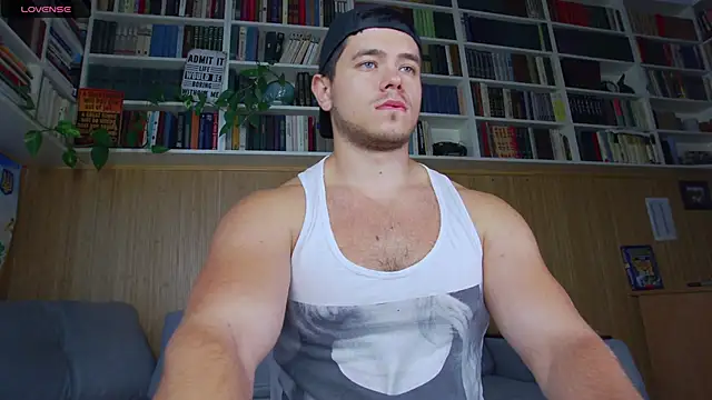 Snapshot of Arilas_ chatting on September 9, 2025, 6:45 am Arilas online show from September 9, 2025, 6:45 am