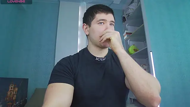 Snapshot of Arilas_ chatting on March 13, 2025, 7:20 am Arilas online show from March 13, 2025, 7:20 am