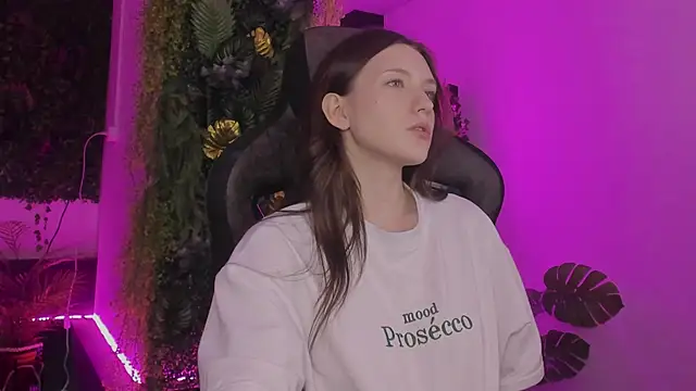 JennyDens online show from February 21, 2026, 5:26 pm