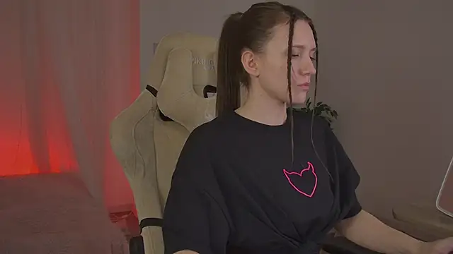 JennyDens online show from February 6, 2026, 6:04 pm