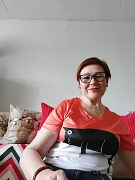 Snapshot of Fire_Night chatting on June 26, 2026, 7:36 am Fire Night online show from June 26, 2026, 7:36 am