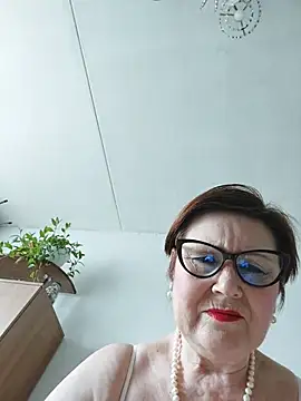 Snapshot of Fire_Night chatting on July 25, 2026, 7:38 am Fire Night online show from July 25, 2026, 7:38 am