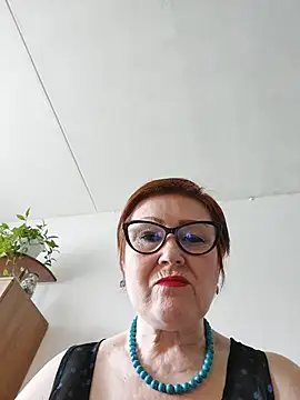 Snapshot of Fire_Night chatting on June 28, 2026, 6:20 am Fire Night online show from June 28, 2026, 6:20 am