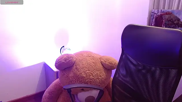 Snapshot of thamarajane chatting on February 18, 2025, 12:39 pm thamarajane online show from February 18, 2025, 12:39 pm