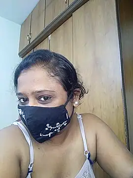 sexynayan23 online show from May 4, 2026, 6:06 am