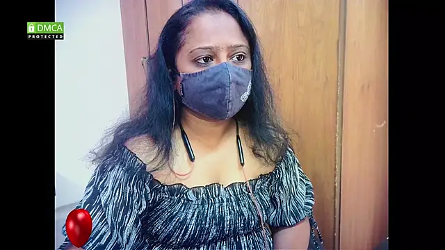 sexynayan23 online show from February 10, 2026, 5:17 am