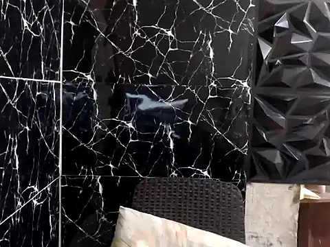 Snapshot of MissKeanna chatting on February 5, 2025, 7:53 pm MissKeanna online show from February 5, 2025, 7:53 pm