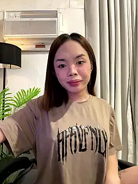 SweetCheska19 online show from January 8, 2026, 4:24 pm