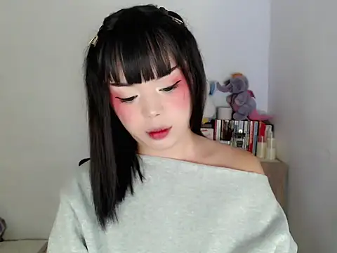 Snapshot of SweetCheska19 chatting on May 7, 2026, 10:29 am SweetCheska19 online show from May 7, 2026, 10:29 am