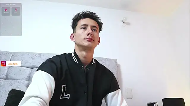 Snapshot of _Alexxx chatting on February 4, 2025, 11:06 pm Alexxx online show from February 4, 2025, 11:06 pm