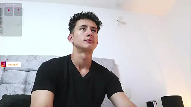 Snapshot of _Alexxx chatting on February 5, 2025, 11:28 pm Alexxx online show from February 5, 2025, 11:28 pm