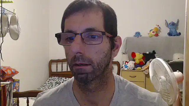 steph19x5 online show from November 8, 2025, 5:27 pm