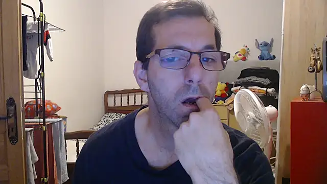 steph19x5 online show from November 11, 2025, 7:14 am