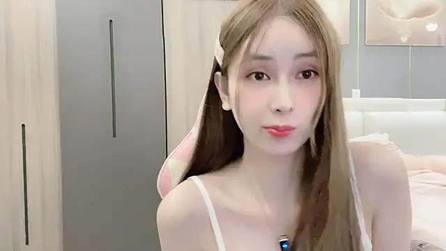 ANNA102 online show from December 17, 2025, 2:33 pm